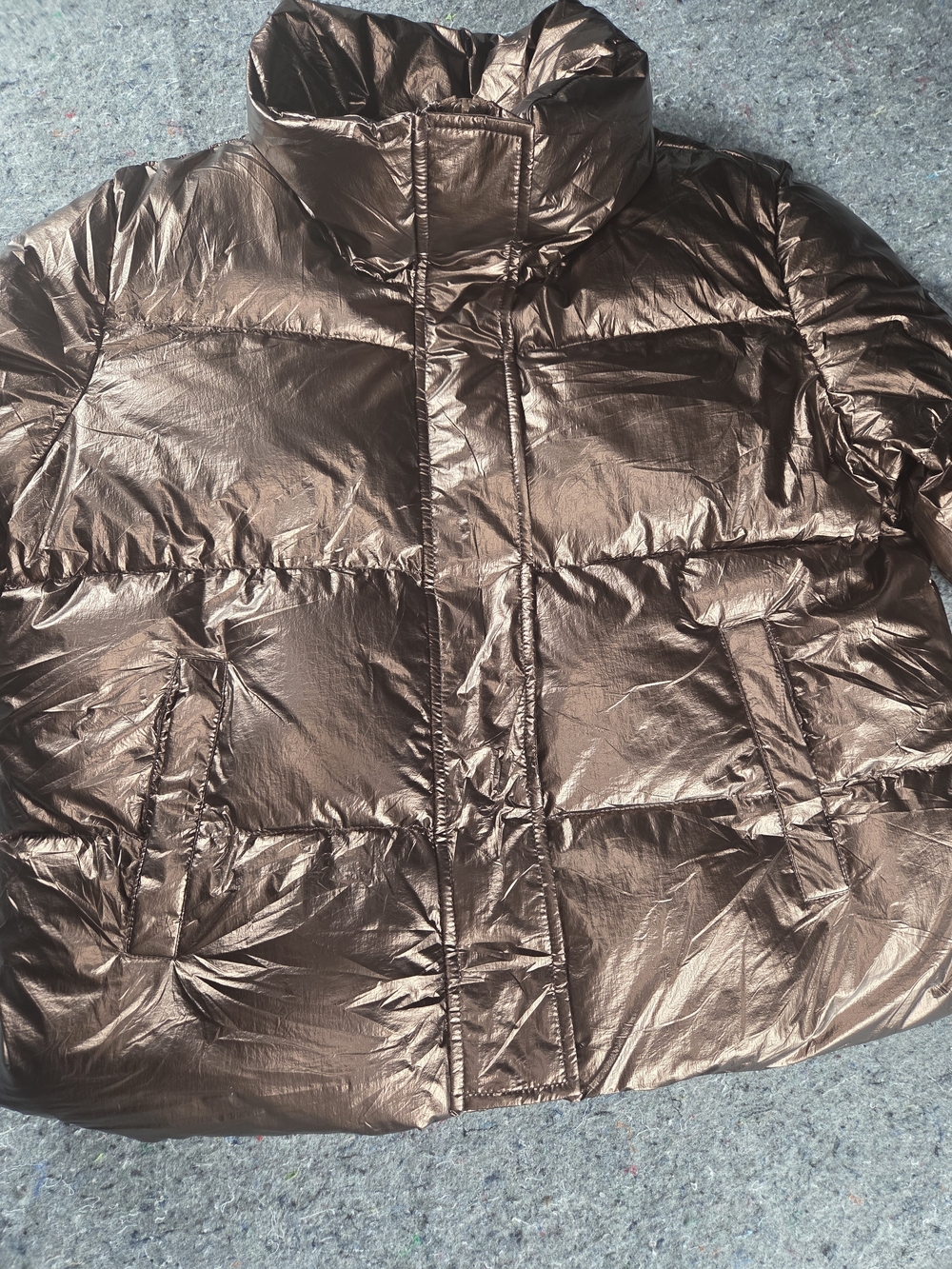 NOIZE Chevelle Women’s M Metallic Bronze Rose Gold Cropped Puffer Jacket Vegan - Picture 3 of 15